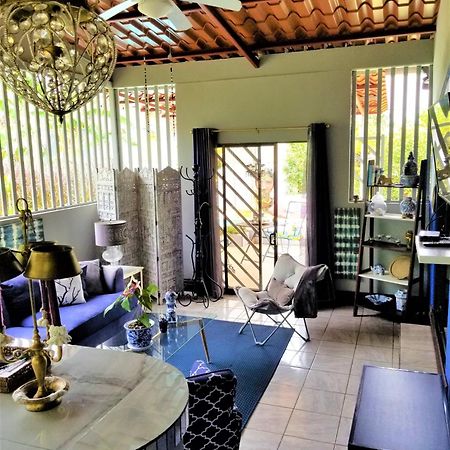 Casa Sophia 3 Listings Apartment 1 Or Apartment 2 Separately Or Apt 1 And 2 Together All With Fo Internet Guápiles Exteriör bild