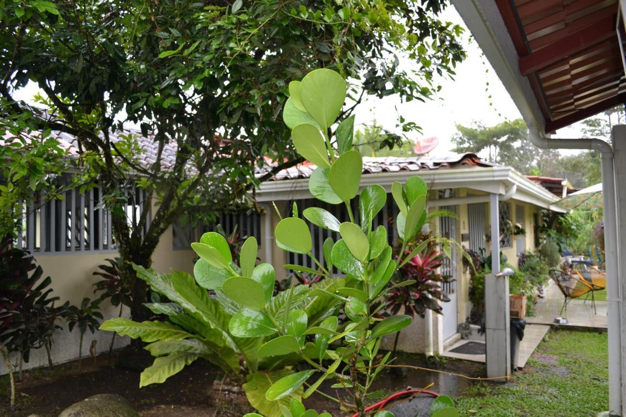 Casa Sophia 3 Listings Apartment 1 Or Apartment 2 Separately Or Apt 1 And 2 Together All With Fo Internet Guápiles Exteriör bild