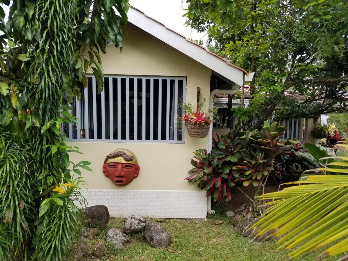 Casa Sophia 3 Listings Apartment 1 Or Apartment 2 Separately Or Apt 1 And 2 Together All With Fo Internet Guápiles Exteriör bild