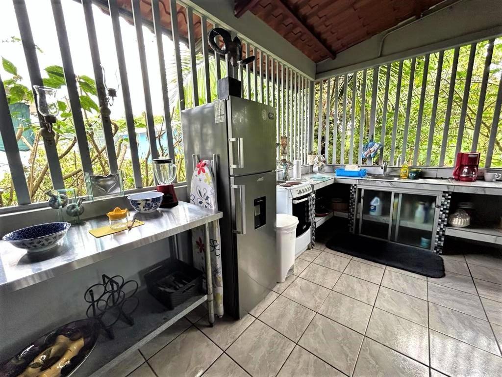 Casa Sophia 3 Listings Apartment 1 Or Apartment 2 Separately Or Apt 1 And 2 Together All With Fo Internet Guápiles Exteriör bild