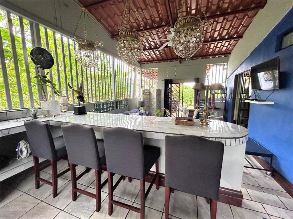 Casa Sophia 3 Listings Apartment 1 Or Apartment 2 Separately Or Apt 1 And 2 Together All With Fo Internet Guápiles Exteriör bild