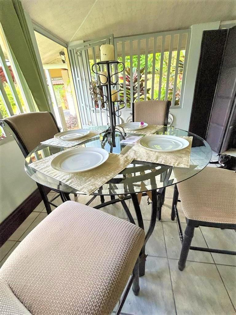 Casa Sophia 3 Listings Apartment 1 Or Apartment 2 Separately Or Apt 1 And 2 Together All With Fo Internet Guápiles Exteriör bild