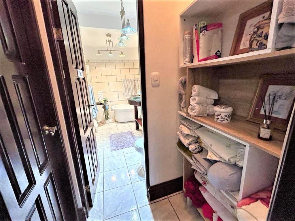 Casa Sophia 3 Listings Apartment 1 Or Apartment 2 Separately Or Apt 1 And 2 Together All With Fo Internet Guápiles Exteriör bild